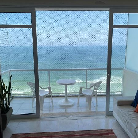 Hermoso Dpto Con Vista Frontal Al Mar Pitangueiras غوارويا المظهر الخارجي الصورة
